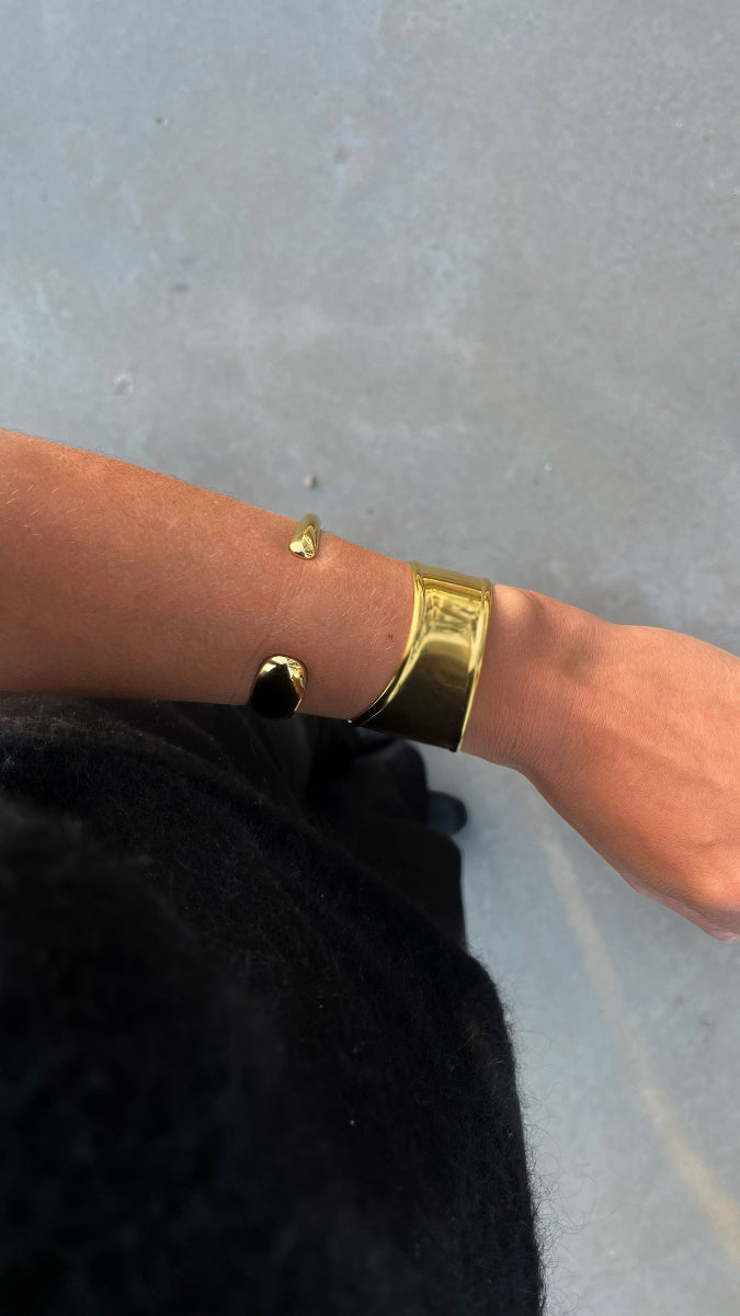 Olivia Bangle Bracelet - Gold