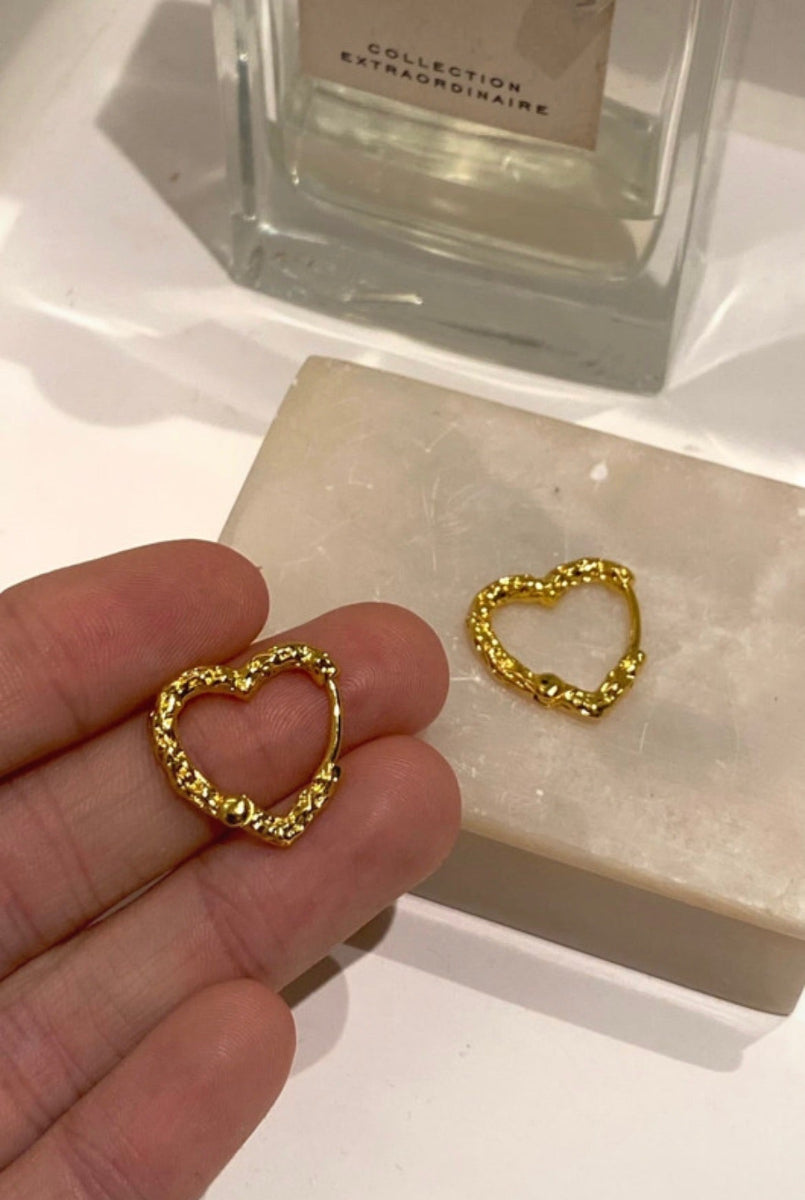 Karla Heart Earrings - Gold