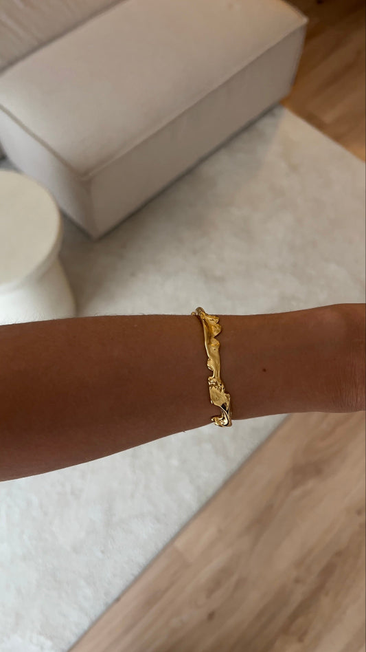 Anna Bangle Bracelet - Gold